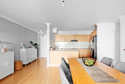 /international/au/10-84-campbell-street-liverpool-nsw-151505652/