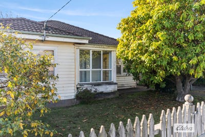 /international/au/17-grove-street-ulverstone-tas-148344324/