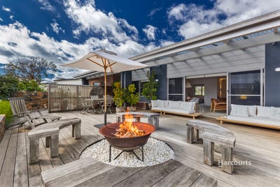 /international/au/12-whitegum-way-turners-beach-tas-150896552/