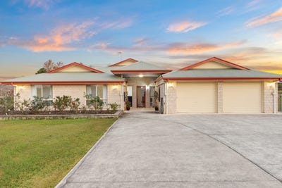 /international/au/70-72-saint-jude-circuit-glenlogan-qld-152479636/
