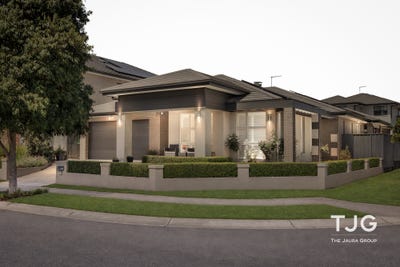 /international/au/37-bunyarra-parade-the-gables-box-hill-nsw-152549020/