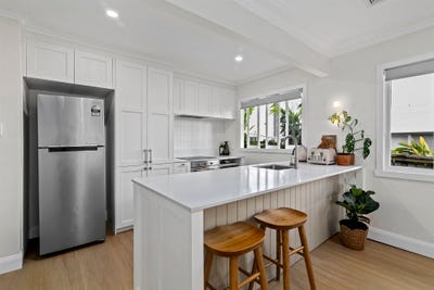 /international/au/20-towns-street-mitchelton-qld-152353260/