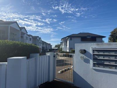 /international/au/7-26-28-hunter-street-pialba-qld-151631592/