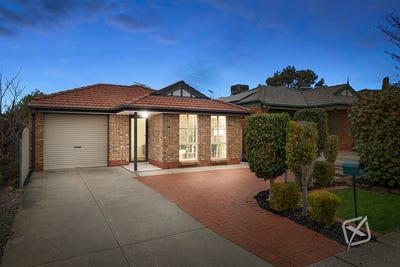 /international/au/13-st-clair-parade-greenwith-sa-148631444/