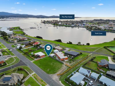 /international/au/adelaide-street-george-town-tas-204530724/