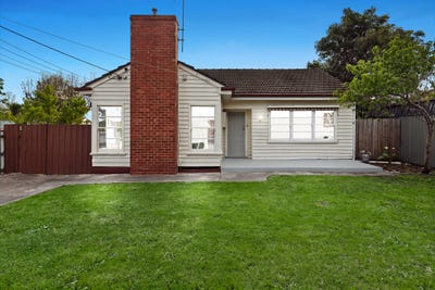 /international/au/7-compton-parade-sunshine-north-vic-152623784/