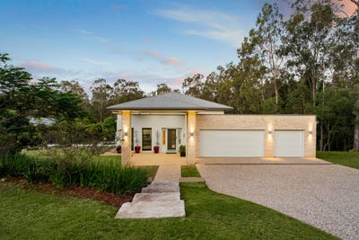 /international/au/31-bullock-dray-drive-mount-crosby-qld-148578404/?lang=en
