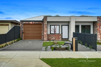 /international/au/8b-protea-crescent-st-albans-vic-151531740/