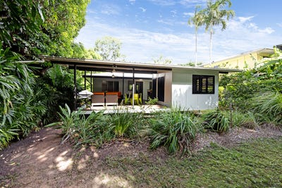 /international/au/18-barbarra-street-picnic-bay-qld-151042796/