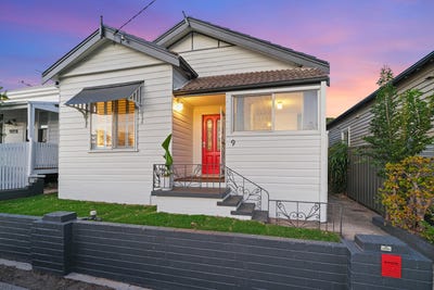 /international/au/9-tarin-street-mayfield-east-nsw-151196420/