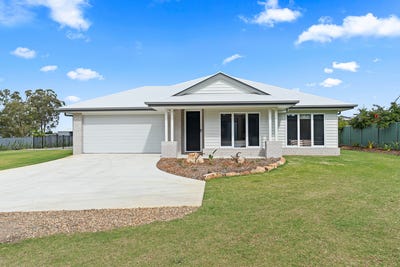/international/au/12-senor-avenue-urangan-qld-151514696/