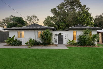 /international/au/3-5-russell-street-coolum-beach-qld-152594300/