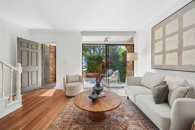 /international/au/1-85-87-burlington-street-crows-nest-nsw-151129460/