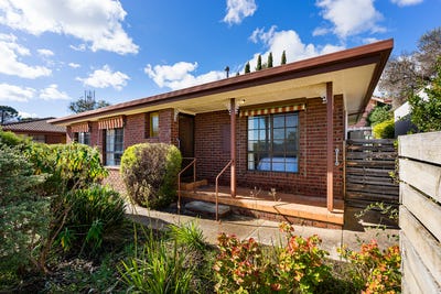 /international/au/8-23-campbell-street-castlemaine-vic-151963308/