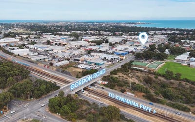 /international/au/low-cost-self-storage-49-gordon-rd-mandurah-wa-505150900/