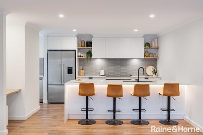 /international/au/9-cheriton-drive-riddells-creek-vic-152130324/