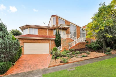 /international/au/33-avebury-drive-berwick-vic-151377180/