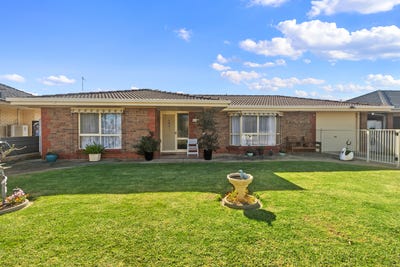 /international/au/9-haven-road-moonta-bay-sa-151319932/