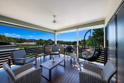 /international/au/5-yachtsmans-parade-cannonvale-qld-148536856/