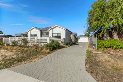 /international/au/18b-mandalay-place-craigie-wa-151343592/