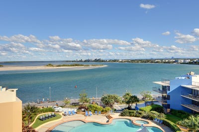 /international/au/507-12-otranto-av-caloundra-qld-148635520/?lang=pt