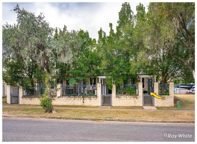 /international/au/9-382-french-avenue-frenchville-qld-151339640/