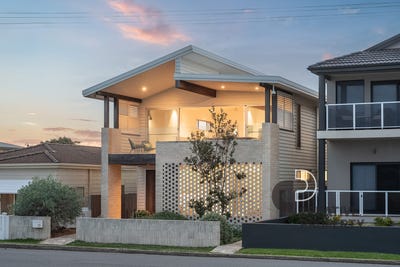 /international/au/235-mitchell-street-stockton-nsw-151128592/