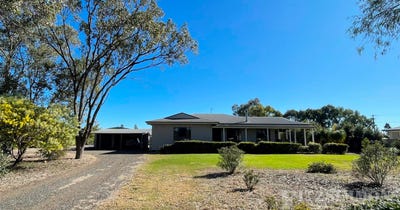 /international/au/28-hoffman-street-dalby-qld-148466224/