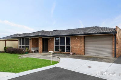 /international/au/11-fulton-retreat-sunshine-north-vic-152536468/