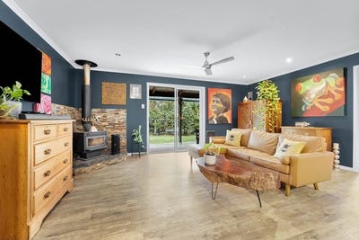 /international/au/65-neagle-road-wolffdene-qld-148399292/