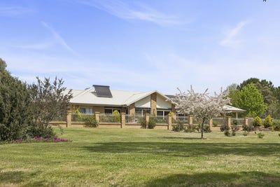 /international/au/22-davis-circuit-murrumbateman-nsw-152614596/