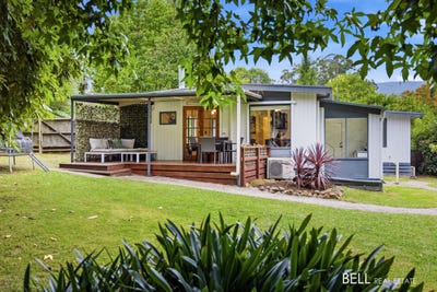 /international/au/6-lincoln-road-warburton-vic-150697088/