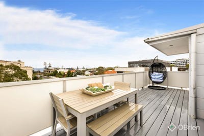 /international/au/8-4-small-street-hampton-vic-150904012/