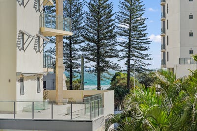 /international/au/202-255-261-boundary-street-rainbow-bay-qld-148468244/