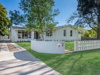 /international/au/9-wright-street-hamilton-vic-152708624/