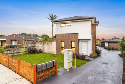 /international/au/1-17-menzies-avenue-dandenong-north-vic-151241472/