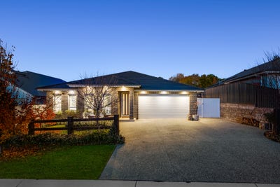 /international/au/10-yallambi-street-picton-nsw-148359040/