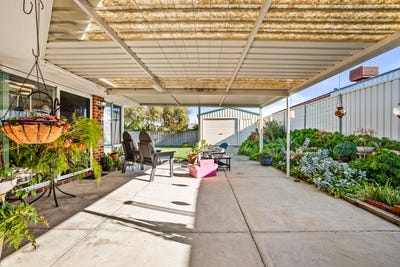 /international/au/1-tathra-place-waikiki-wa-152330352/