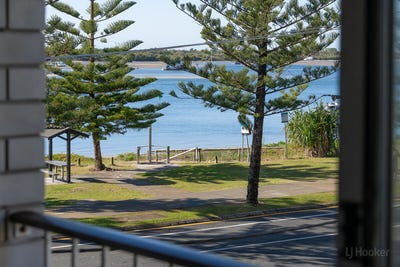 /international/au/7-516-marine-parade-biggera-waters-qld-148483996/