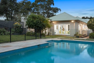 /international/au/19-crawford-street-cheltenham-vic-152490856/