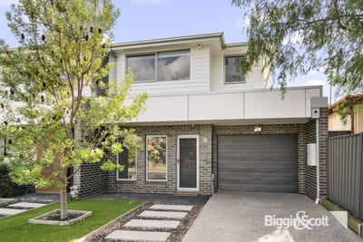 /international/au/8-creswick-street-laverton-vic-150940140/