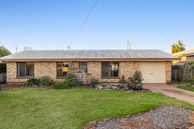 /international/au/47-merino-street-harristown-qld-151407444/