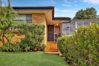 /international/au/1-catto-street-centenary-heights-qld-151148696/