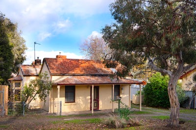 /international/au/16-parker-street-castlemaine-vic-151363252/
