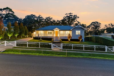 /international/au/31-grice-drive-bundanoon-nsw-151363272/