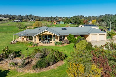 /international/au/37-alexandra-way-table-top-nsw-151223032/