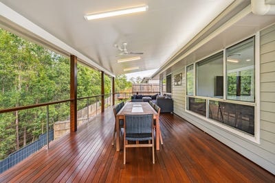 /international/au/4-scenic-drive-southside-qld-151249092/