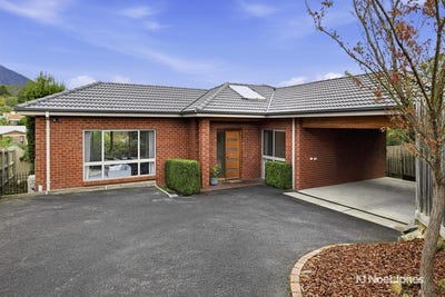 /international/au/6a-gladesville-drive-kilsyth-vic-151472120/