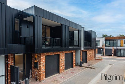/international/au/15-tailor-lane-bowden-sa-148701172/