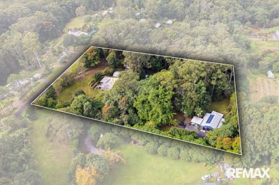 /international/au/12-kerada-road-rosemount-qld-151556704/